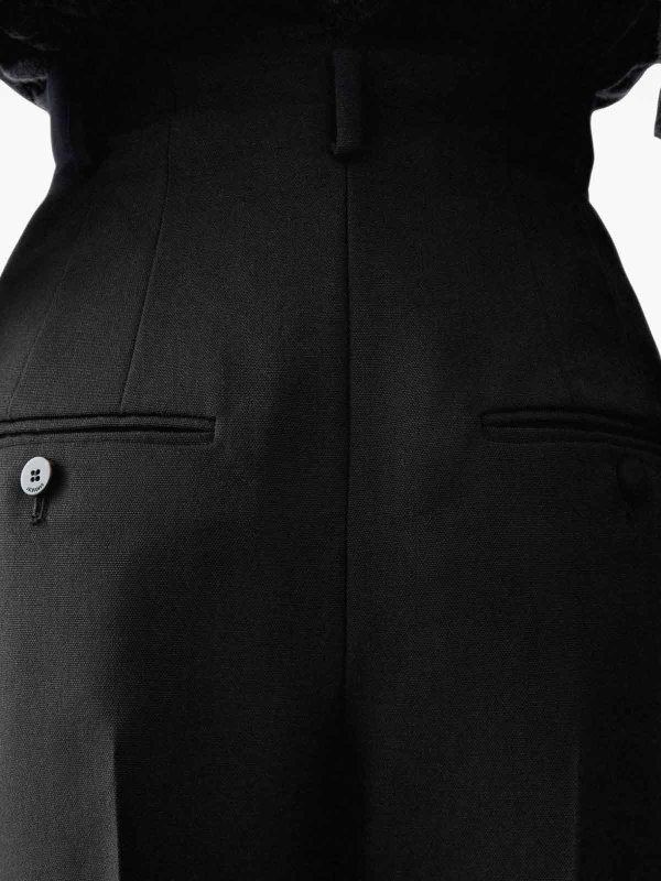 ショートパンツ - 黒 shop online: JACQUEMUS