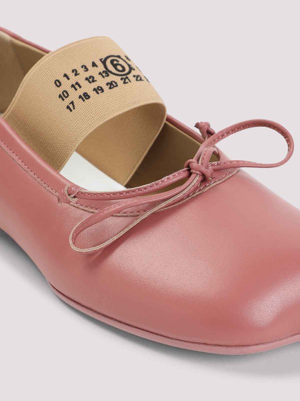 フラットシューズ - ピンク shop online: MM6 MAISON MARGIELA