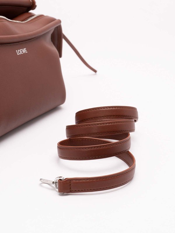 ショルダーバッグ - ブラウン shop online: LOEWE