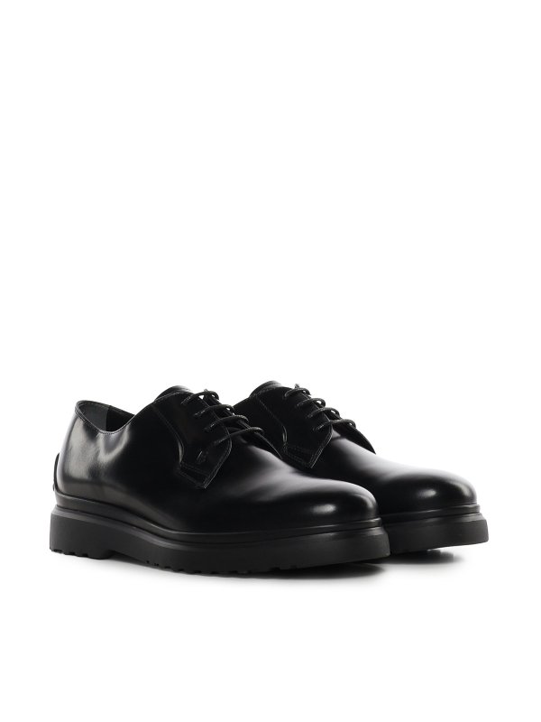 編み上げ靴 - 黒 shop online: TOD