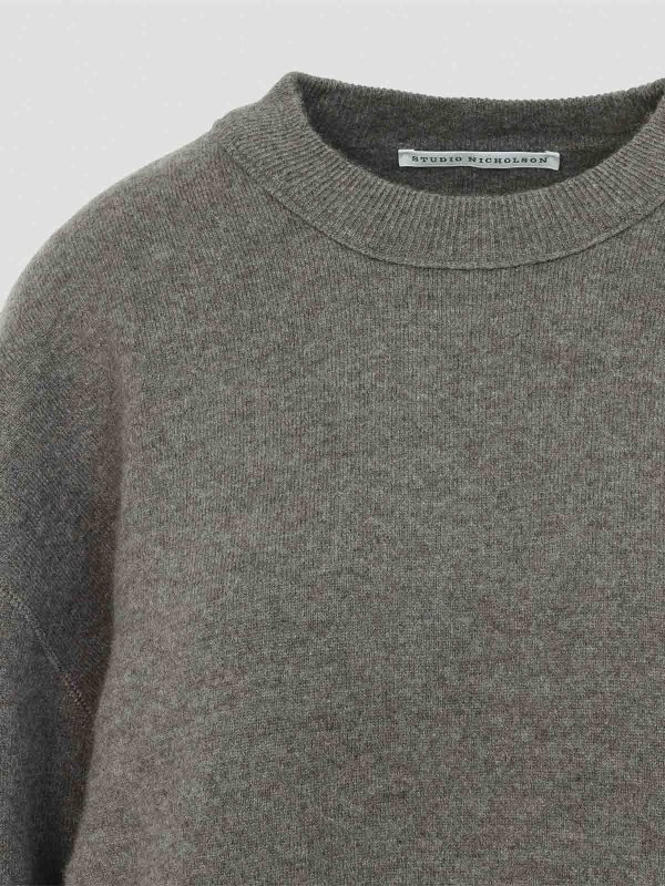 The Best Shops STUDIO NICHOLSON: Strickpullover mit Rundhalsausschnitt - Rundhalspullover - Grau