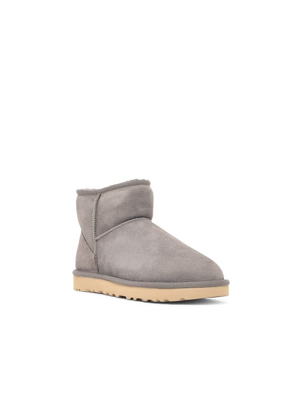 UGG: Botas online - Botas - Uggplush