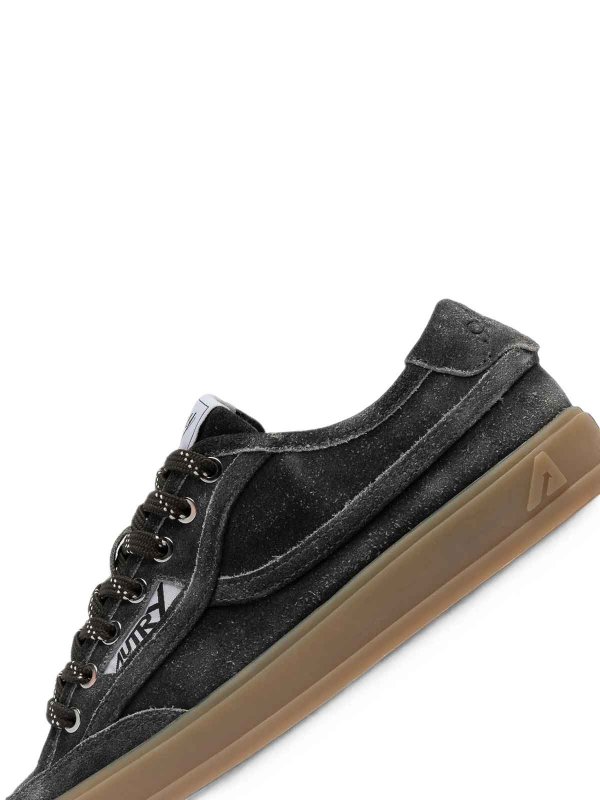 スニーカー - 黒 shop online: AUTRY