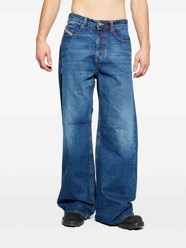 DIESEL: jeans dritti, a sigaretta online - Jeans