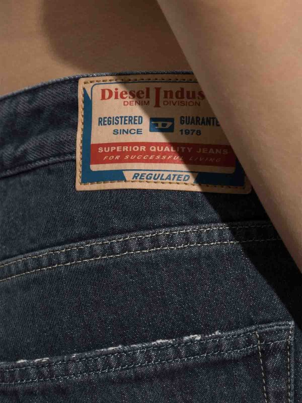 DIESEL: ストレートジーンズ online - ストレートジーンズ - ブルー