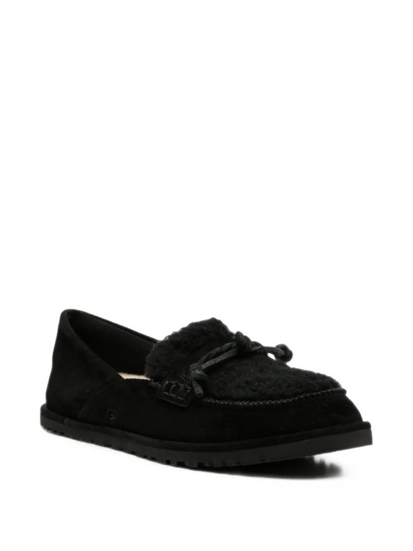 UGG: ロファー＆スリッパ online - ローファー - 黒