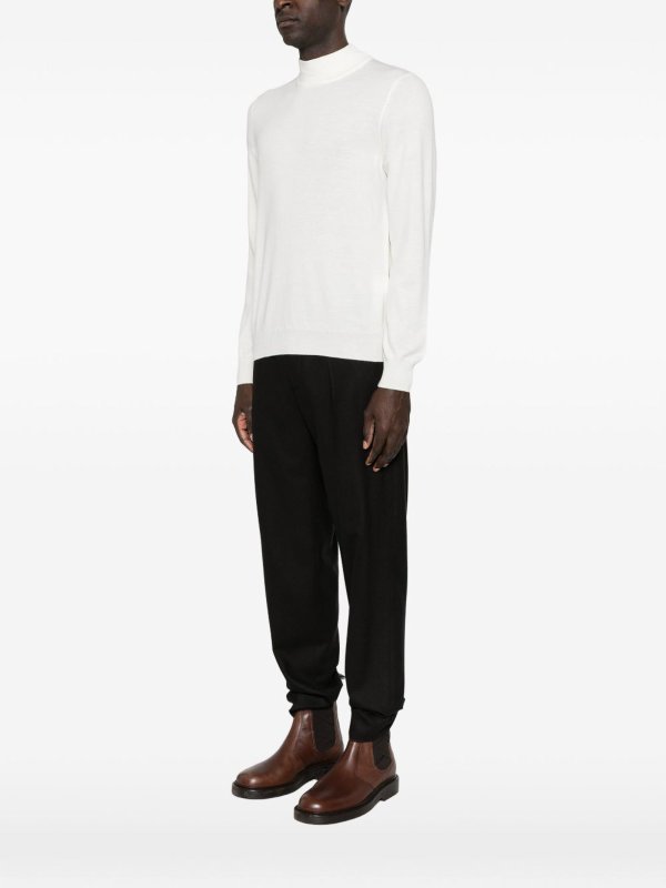 クルーネック - 白 shop online: TAGLIATORE