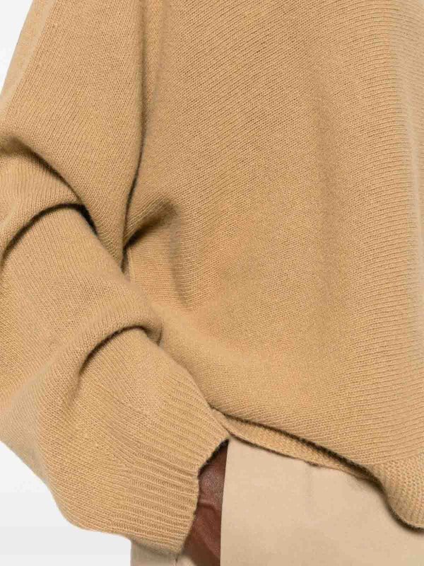 クルーネック - キャメル shop online: SOFIE D
