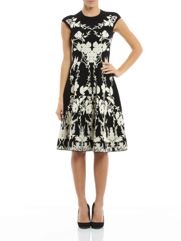 ALEXANDER MCQUEEN: knee length dresses online - Floral embossed pattern dress