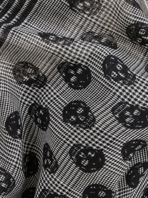 ALEXANDER MCQUEEN: scarves online - Houndstooth and skulls scarf