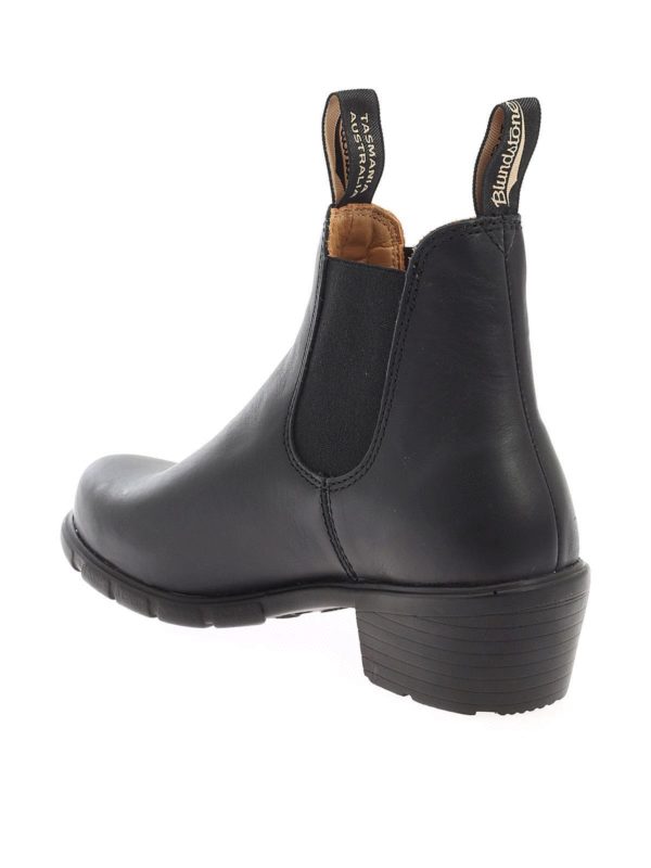 Ankle boot with elastic inserts in black shop online: BLUNDSTONE