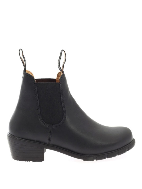 BLUNDSTONE: ankle boots - Ankle boot with elastic inserts in black