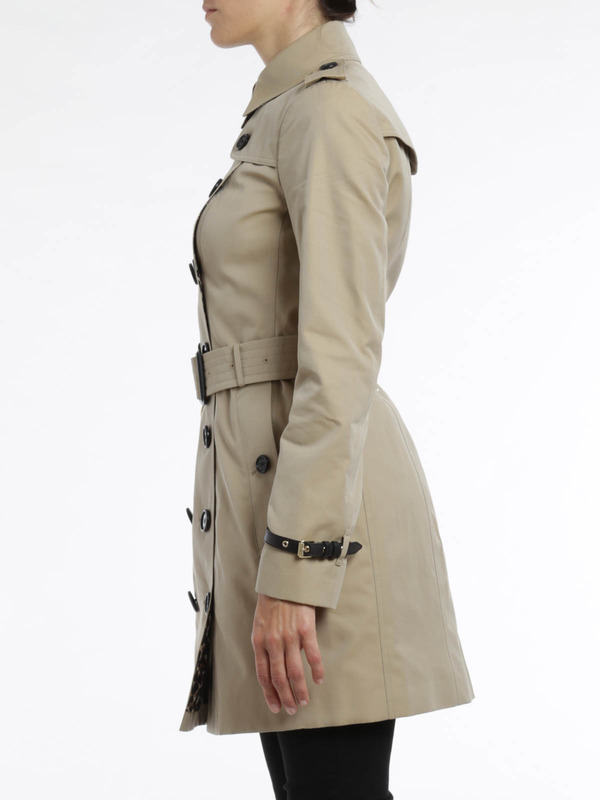 iKRIX Burberry London: Sandringham Trench coat