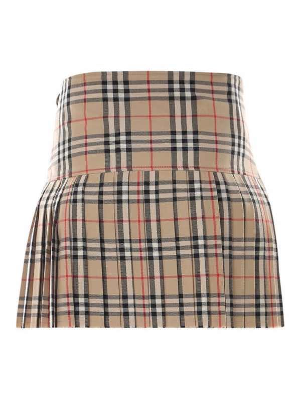 Burberry plaid deals mini skirt