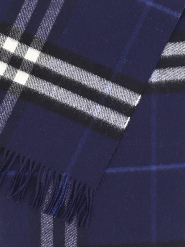BURBERRY: Bufandas y pañuelos online - Bufanda - Azul