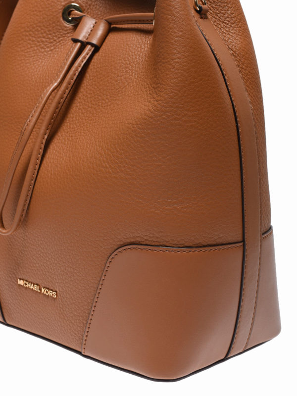 Cary medium best sale bucket bag