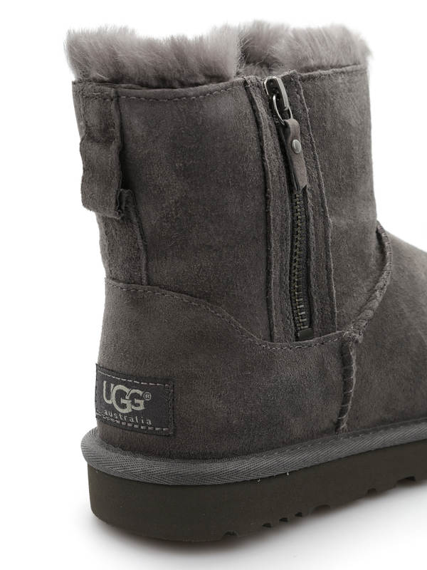 Classic Mini double zip shop online: UGG