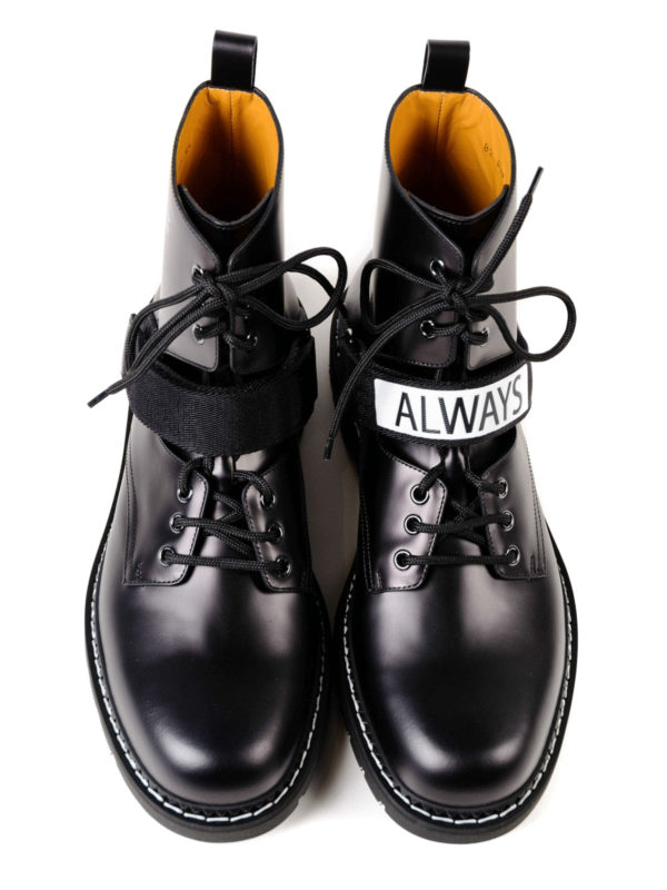 Valentino Garavani Coordinates leather combat booties  display picture 3