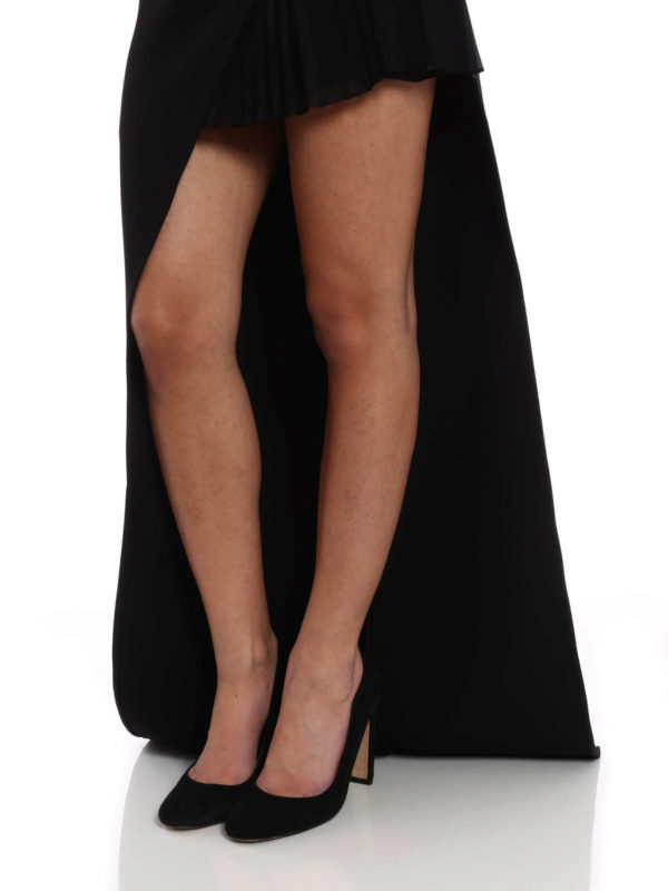 Different length skirt