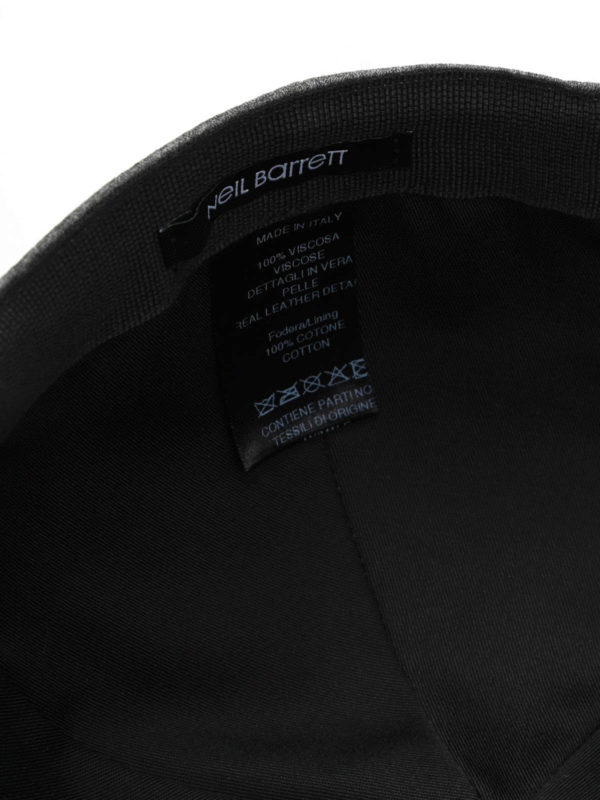 Double bolt baseball hat shop online: NEIL BARRETT