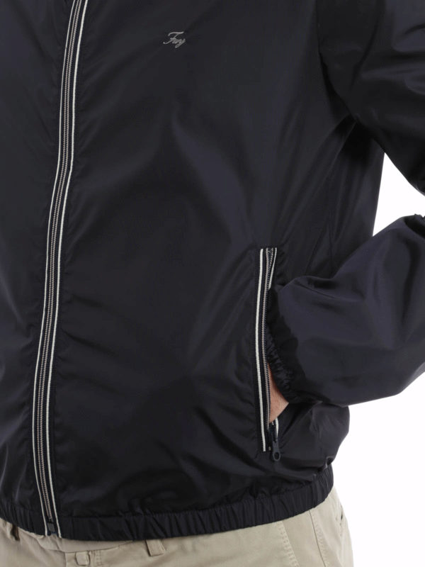 iKRIX FAY: Nylon rain jacket