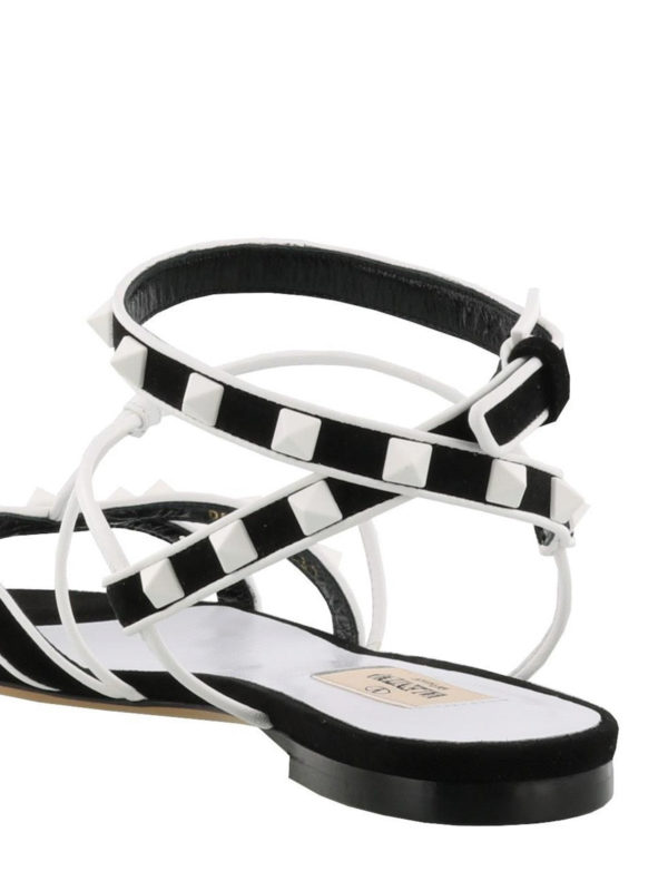 Free Rockstud black flat sandals shop online: VALENTINO GARAVANI