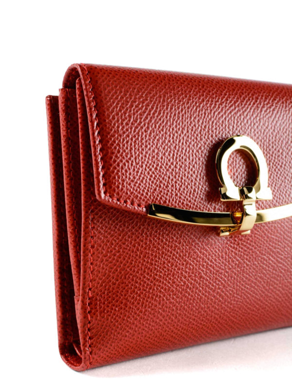 Gancini burgundy small wallet shop online: SALVATORE FERRAGAMO