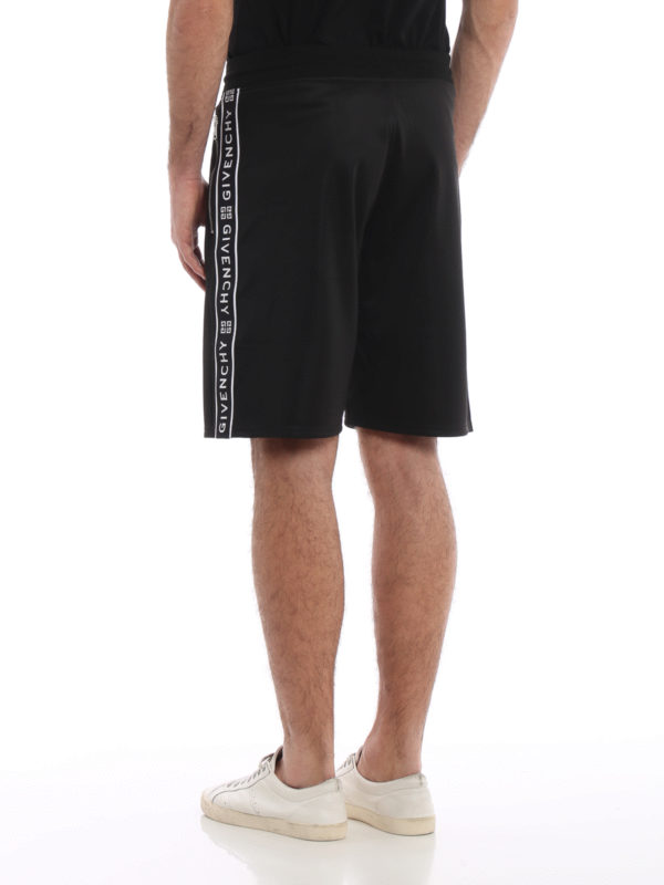 Givenchy store 4g shorts