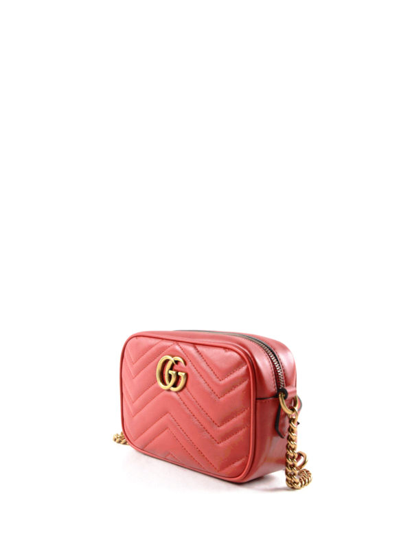 GUCCI: クロスボディバッグ online - クロスボディバッグ Gg Marmont - 赤