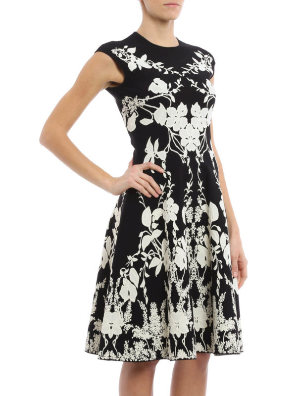iKRIX ALEXANDER MCQUEEN: knee length dresses - Floral embossed pattern dress