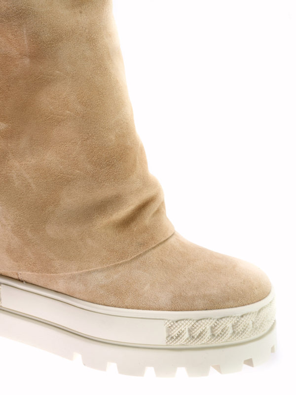 iKRIX Casadei: stivali - Stivali risvoltabili in camoscio