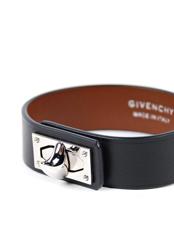 iKRIX GIVENCHY: Bracelets & Bangles - Shark tooth bracelet