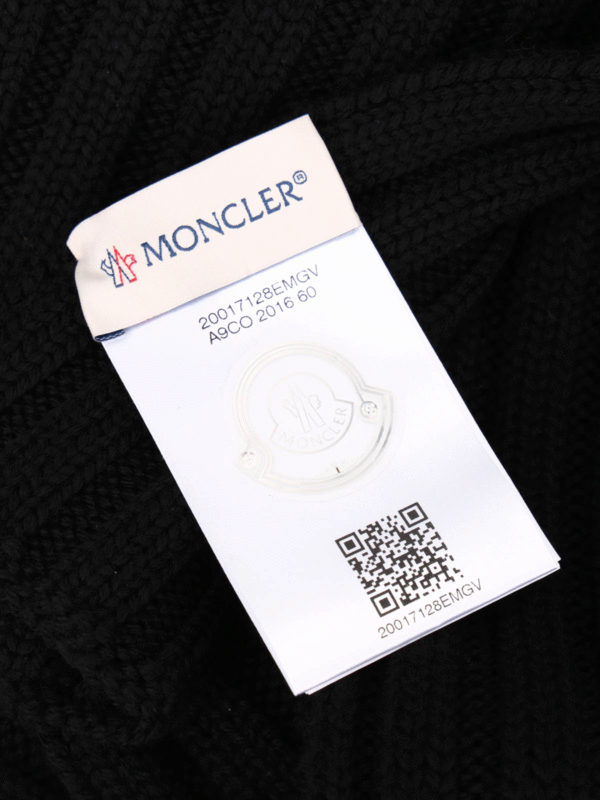 iKRIX MONCLER: Schals - Schal Fur Damen - Schwarz