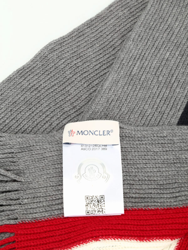 iKRIX MONCLER: Schals - Schal - Einfarbig