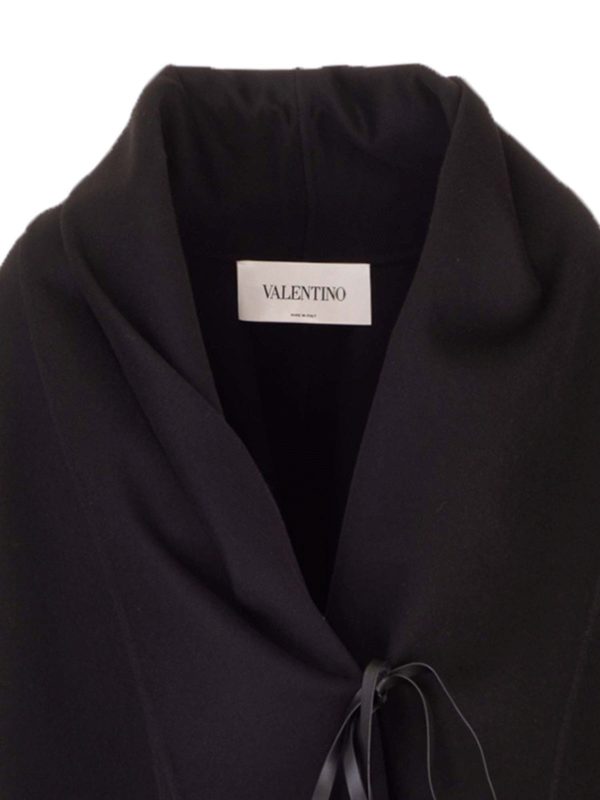 iKRIX VALENTINO: Capes &  Ponchos - Wool cape in black