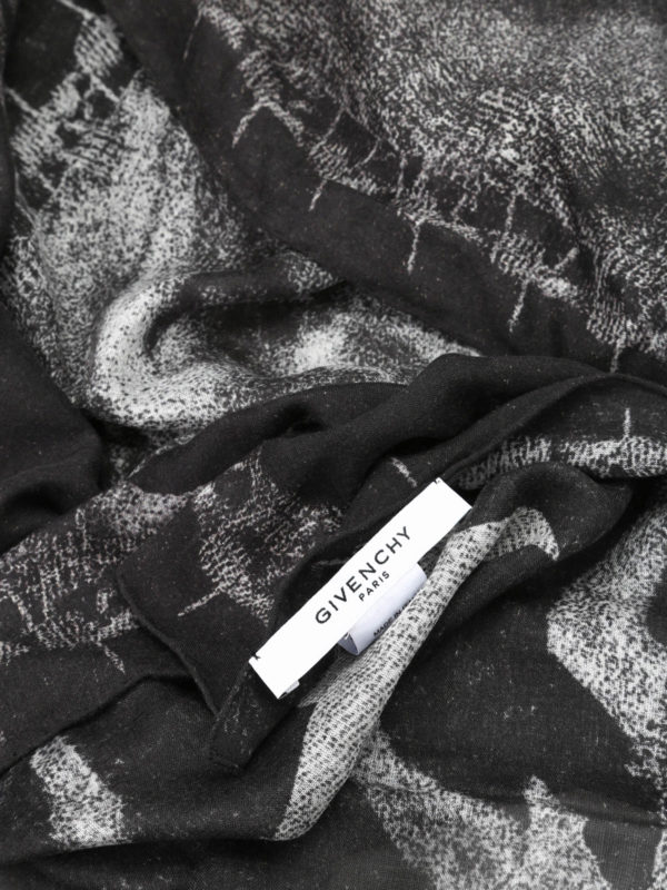 Jesus print scarf shop online: GIVENCHY