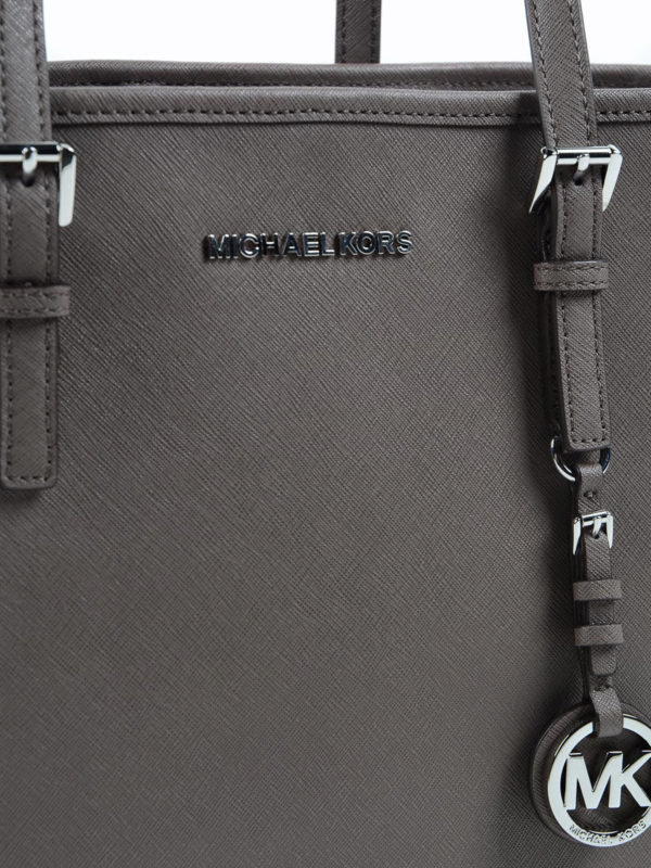 Handtasche Jet Set Travel - Grau shop online: MICHAEL KORS