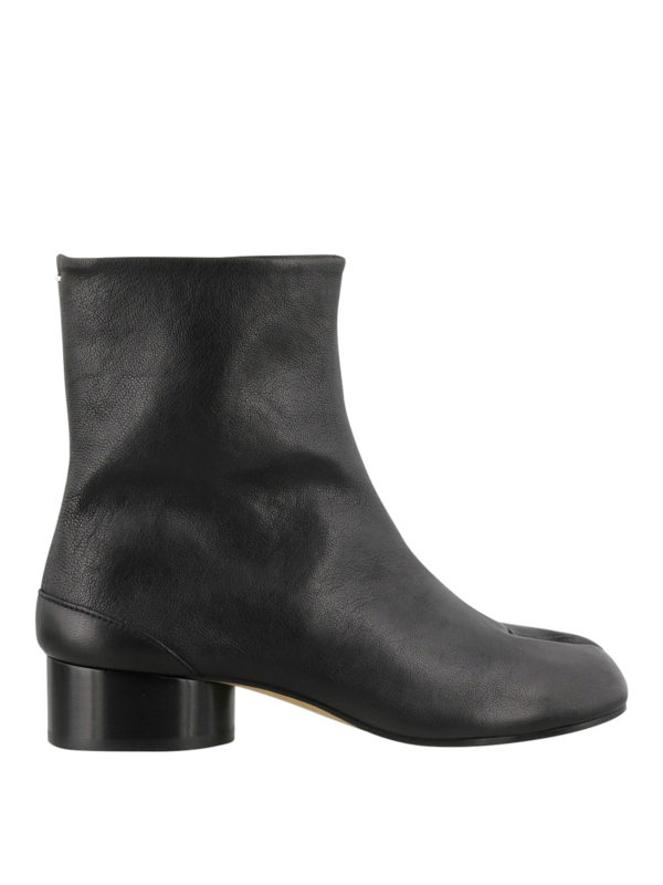 Maison Margiela: ankle boots - Tabi ankle boots