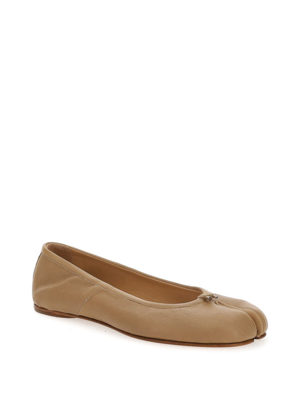 Maison Margiela: flat shoes online - Tabi flats