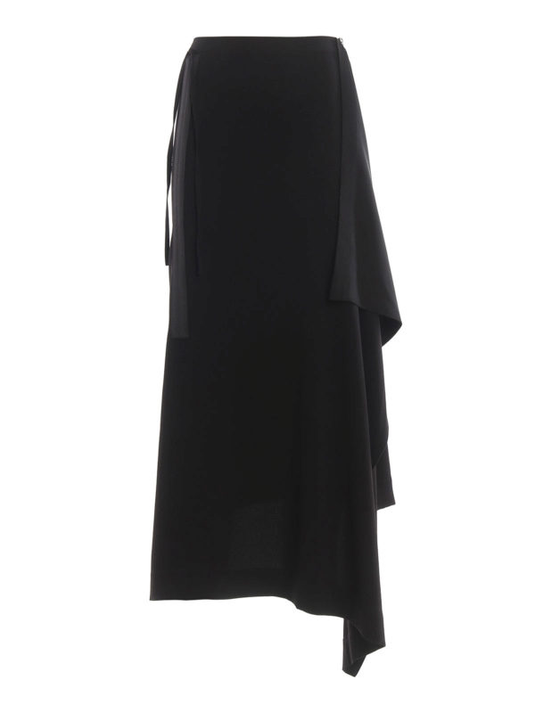 MCQ: Long skirts - Black asymmetric skirt