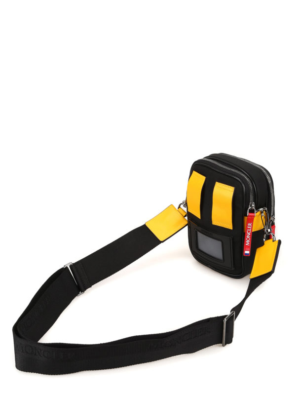 新品　MONCLER⭐︎ DETOUR CROSSBODY ショルダーバッグ Waist bag Moncler Detour Crossbody Bag 5L700-00-5959V-999