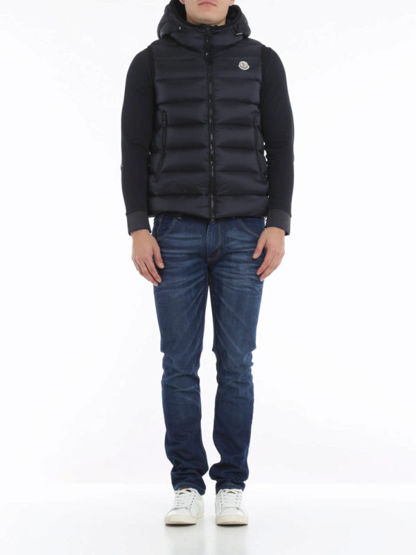 MONCLER: Kurze Daunenjacken online - Daunenweste Ray