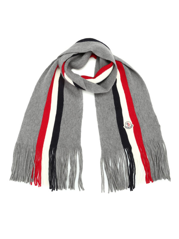 MONCLER: Schals - Schal - Einfarbig