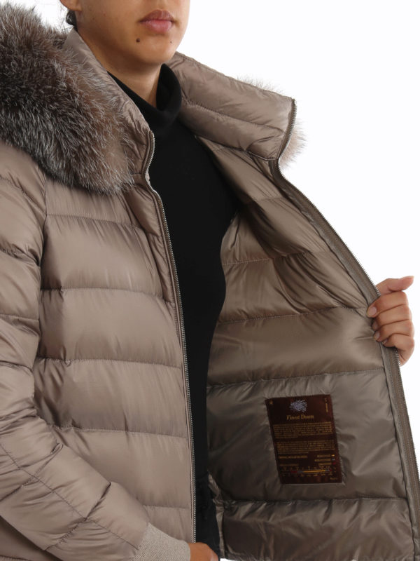 iKRIX MOORER: Pegaso cape with puffer jacket