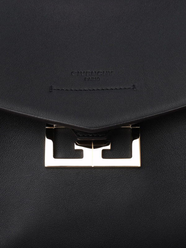 Schultertasche - Schwarz shop online: GIVENCHY