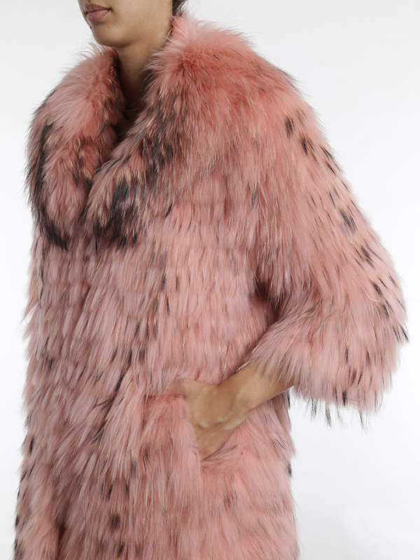 iKRIX N8: Raccoon fur coat