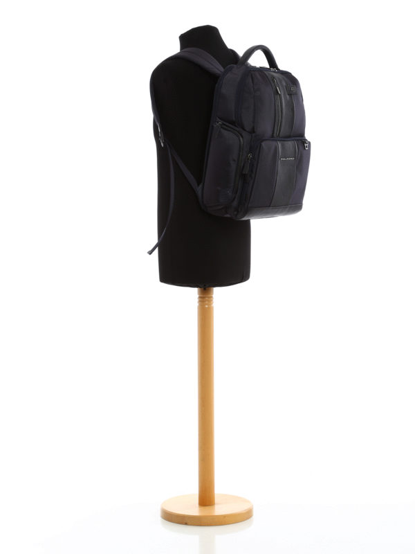 iKRIX PIQUADRO: Water resistant blue backpack