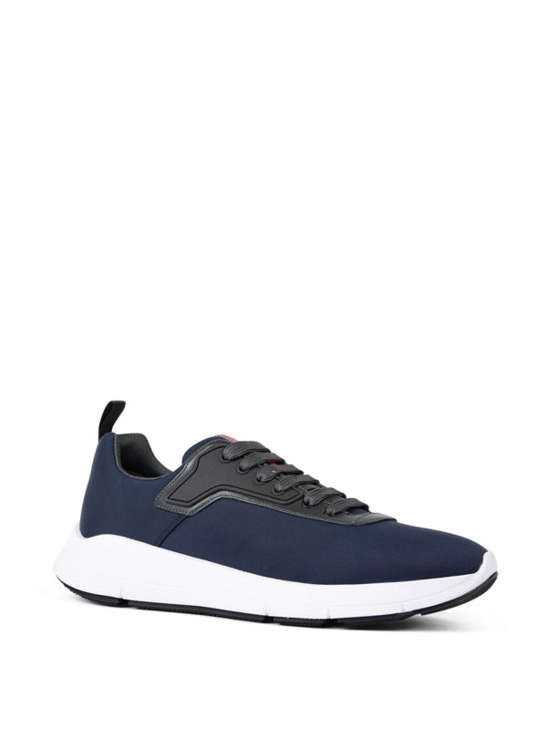 PRADA LINEA ROSSA: スニーカー online - スニーカー - ソリッド・カラー