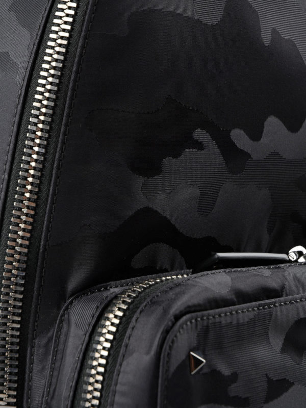 Backpacks Valentino Garavani - Rockstud camouflage backpack - NY2B0340NAI0NO