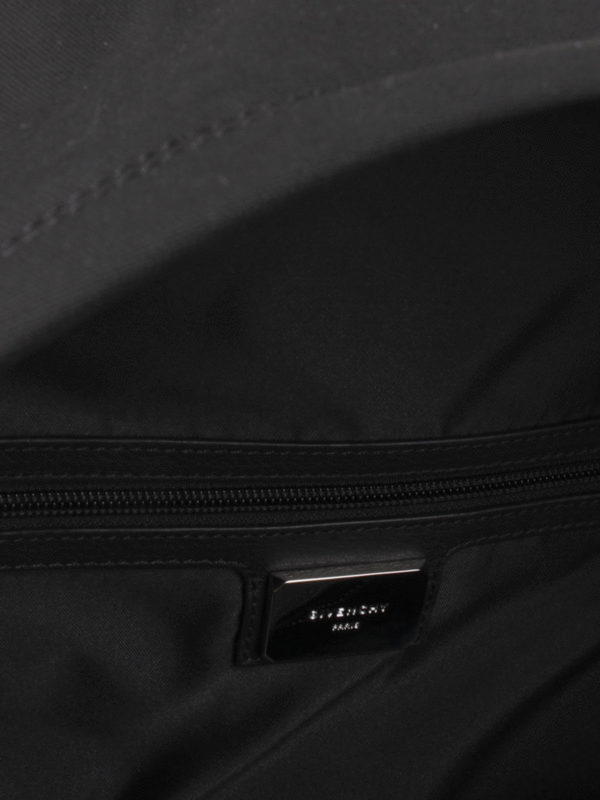 バックパック Rottweiler Fight - 黒 shop online: GIVENCHY